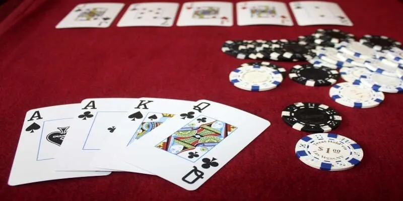 Omaha Poker - Những Điều Cơ Bản Cần Nắm Trước Khi Chơi